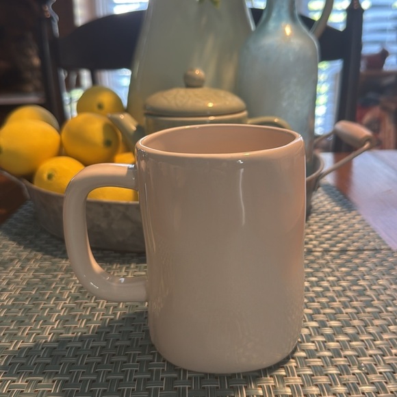 Rae Dunn BE CURIOUS” mug cup - Picture 3 of 6